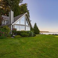 Pearl Point Beach House logo