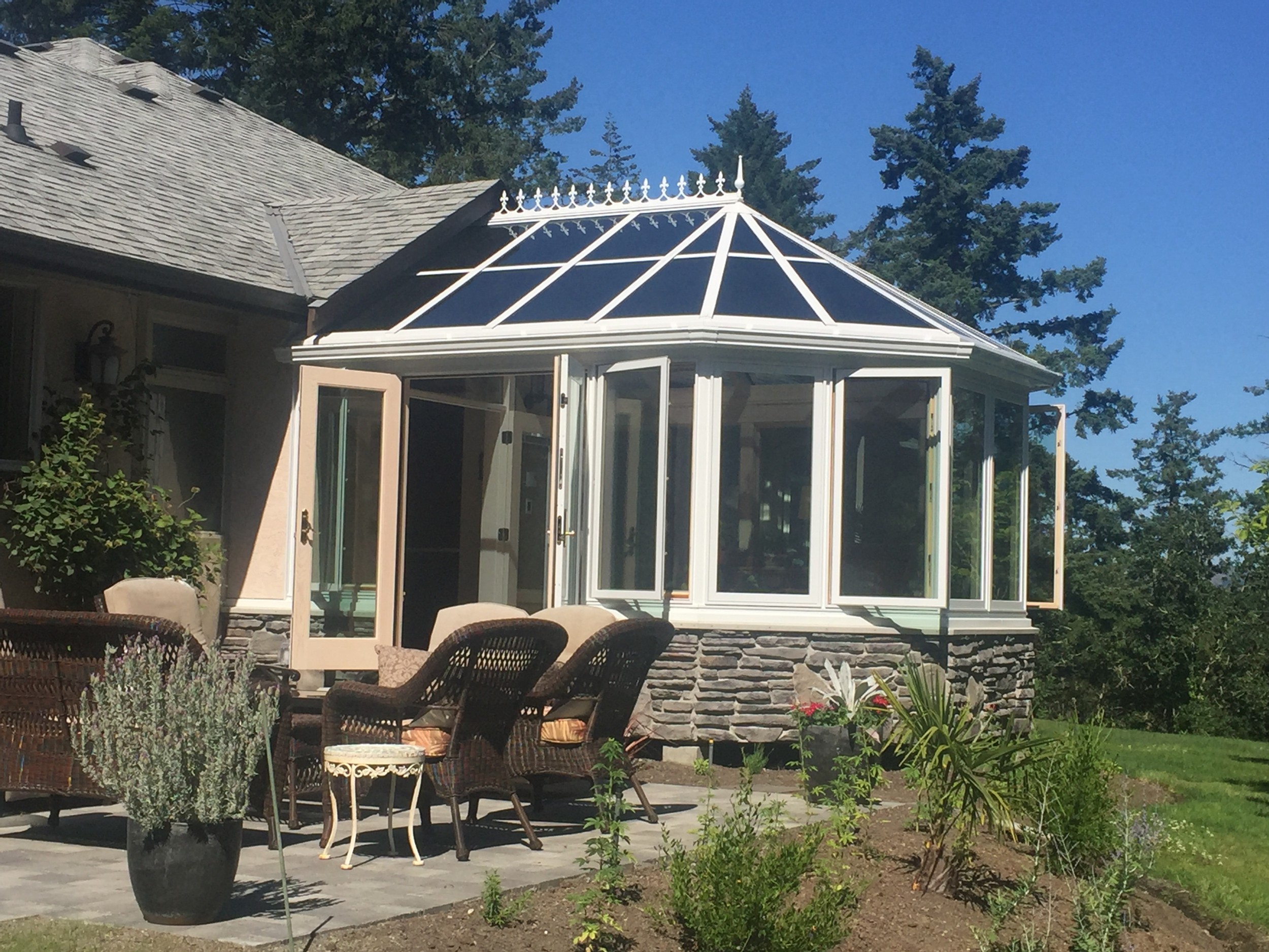 Northern Tropic Four Seasons Sunrooms logo