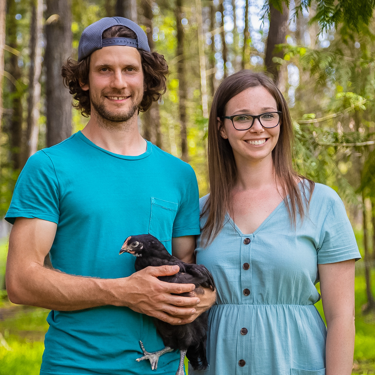 Root Renaissance Farm logo